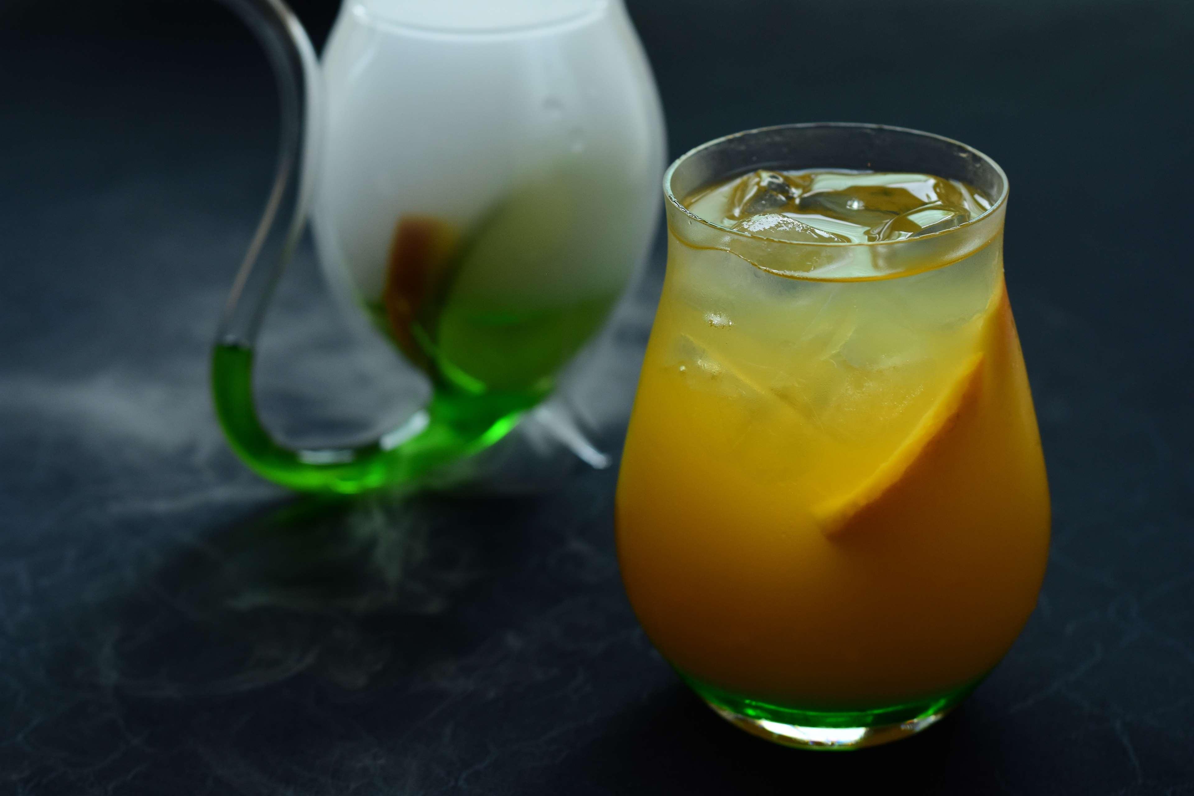 Hilton Mumbai International Airport Hotel Dış mekan fotoğraf A glass of orange juice