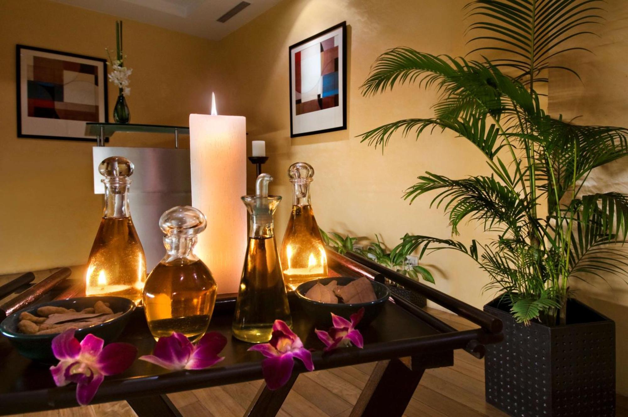 Hilton Mumbai International Airport Hotel Dış mekan fotoğraf Spa at the Hilton San Francisco