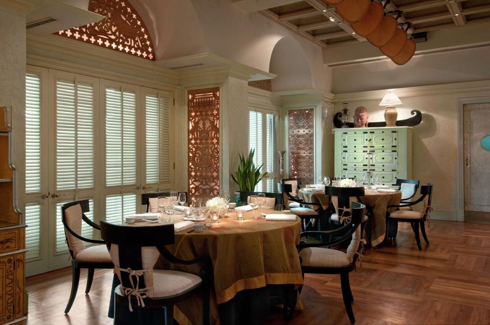 Hilton Mumbai International Airport Hotel Dış mekan fotoğraf The interior of the restaurant